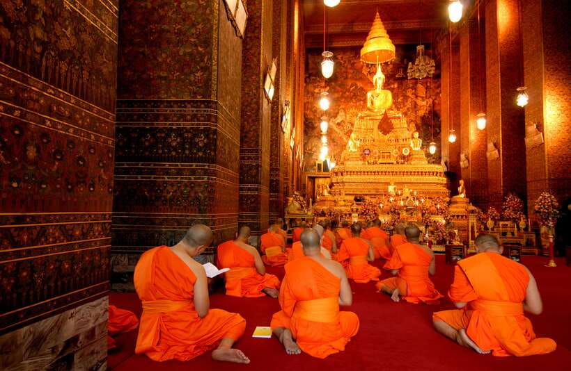 Bangkok: Wat Pho and Wat Arun Guided Walking Tour - When You Should Book (and When You Should Skip)