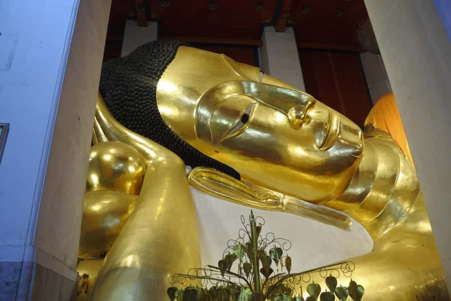 Bangkok: Wat Pho & Wat Arun Half-Day Private Walking Tour - Key Highlights You’ll Actually Feel