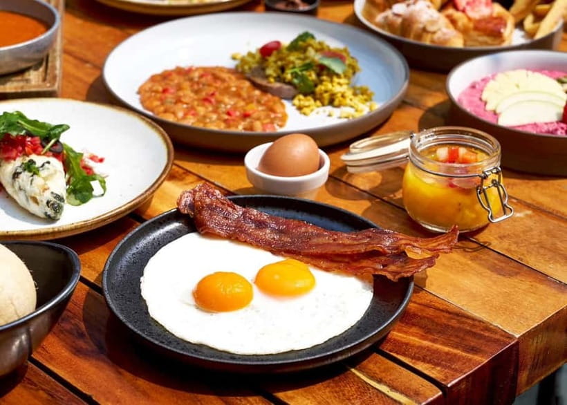Bangkok: Weekend Breakfast Buffet at W Bangkok - Price and Value: THB 900 Net (and Where You Actually Get It Back)
