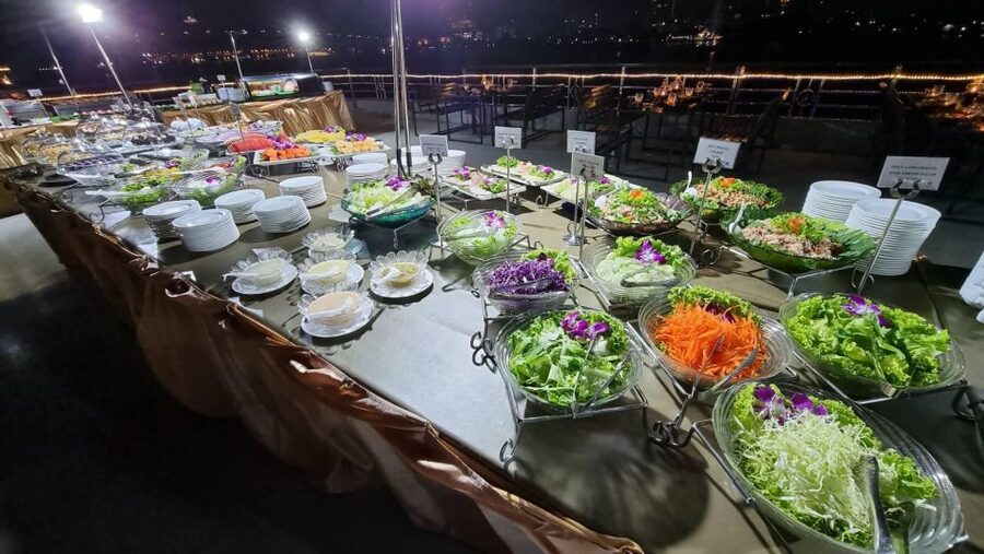 Bangkok: White Orchid Chao Phraya Dinner Cruise - Step On Board: What the White Orchid Experience Feels Like