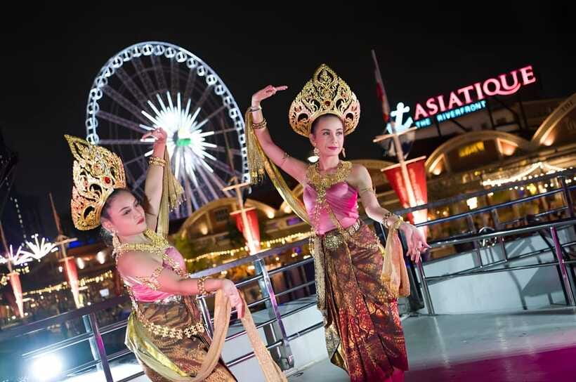 Bangkok: White Orchid Chao Phraya Dinner Cruise free Beer - Departure points at ICONSIAM and Asiatique: picking the easiest pier
