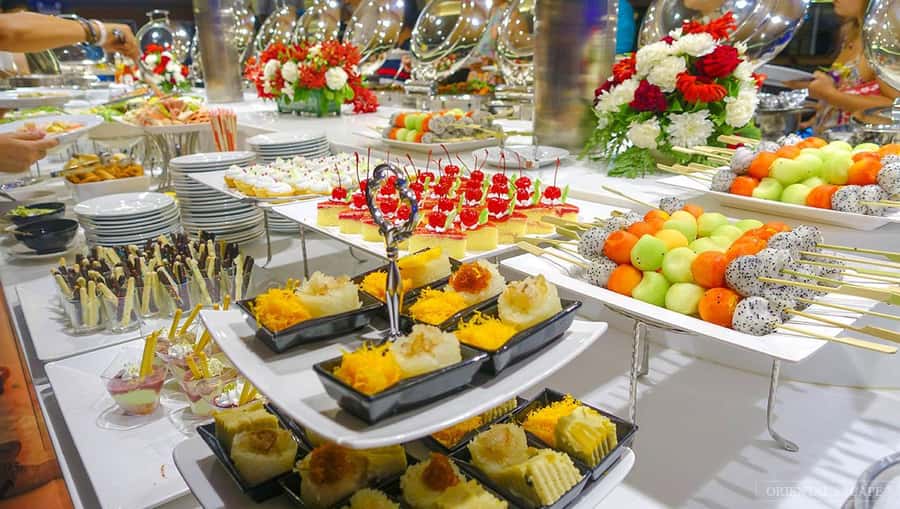 Bangkok: Wonderful Pearl Dinner Cruise and Live Performance - Who This Cruise Fits Best (and Who Might Skip It)