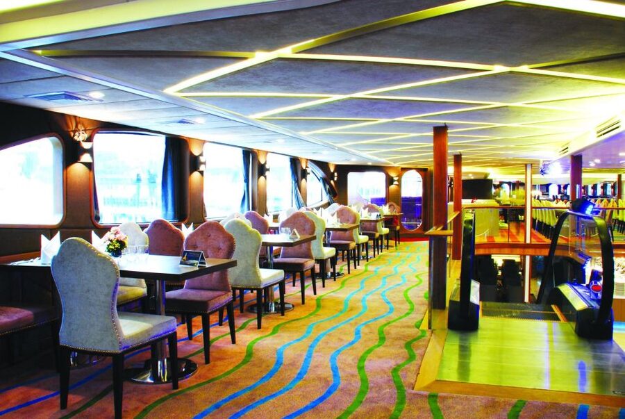 Bangkok: Wonderful Pearl Dinner Cruise at River City Pier - Price and Value: Is $46 a Good Deal Here?