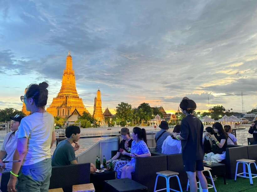 Bangkok: Yodsiam Sightseeing Cruise Snacks & Unlimited Beer - Who Should Book This Yodsiam Cruise?