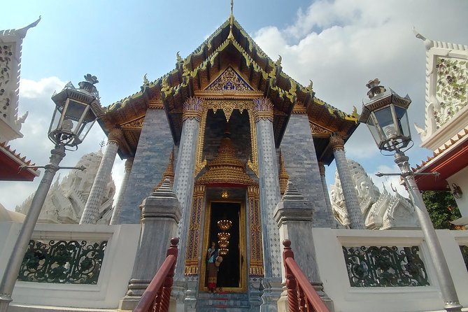 Bike & Bite with Boss: Explore Bangkok - Why Talad Noi at 4:30 PM feels like the real Bangkok