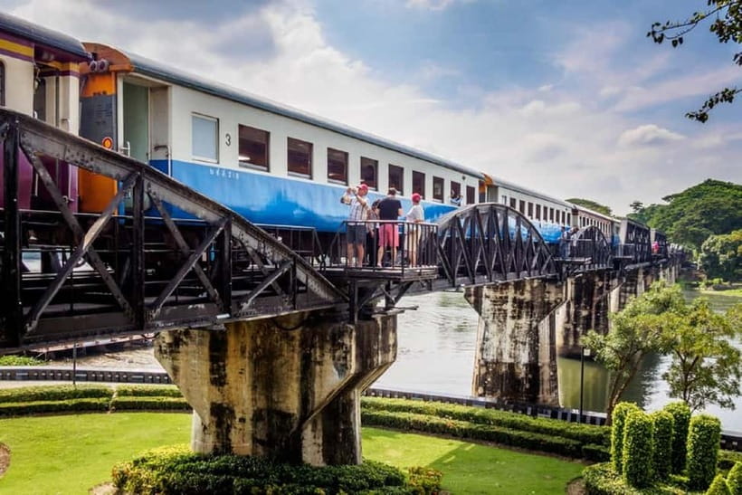 BKK: Damnoen Floating Market, Maeklong Rail & River Bridge - Key things that make this day trip worth your time