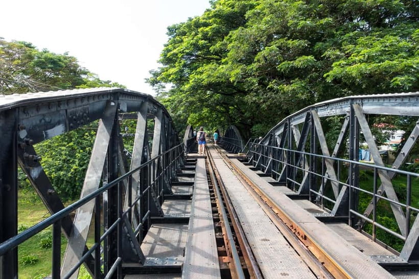 BKK: Damnoen Floating Market, Maeklong Rail & River Bridge - Damnoen Saduak (and the floating-market twist): longtail boat time and extra costs
