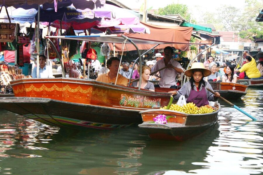BKK :Meet monkey, mangrove forest, seafood& market -private - Timing and private logistics: what 8 hours feels like
