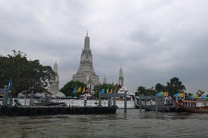 CHOB Bangkok Walking Tour (Talking + Walking + Eating) - Night Market and the Red Lights District: contrast, context, and comfort level