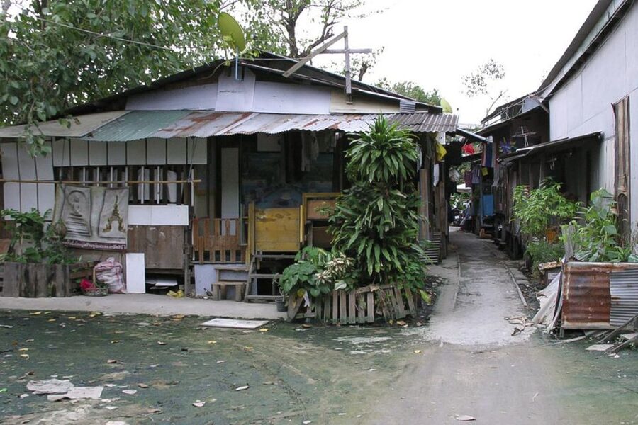 Colors Of Bangkok: 4-Hour Small Group Bike Tour - Wat Bang Krasop and the school next door: religion you can actually see