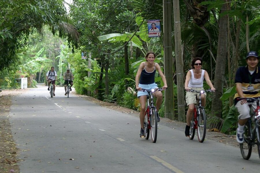Colors Of Bangkok: 4-Hour Small Group Bike Tour - Ganesh and Thai Buddhism: how the guide connects two faith traditions