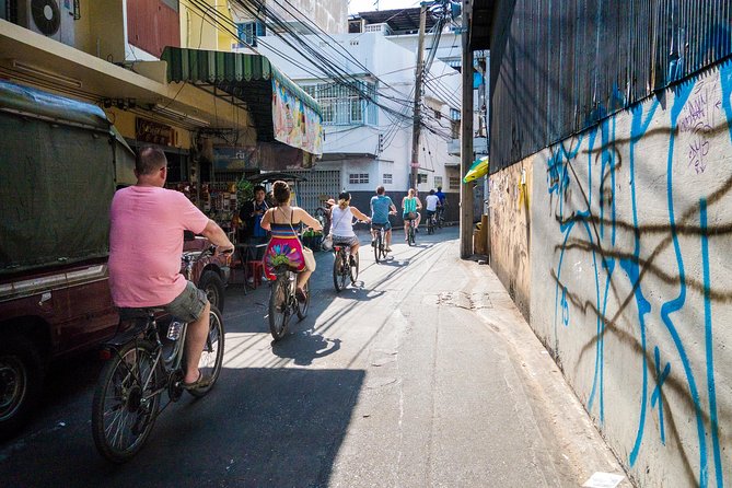 Countryside Bangkok and a Local Floating Market Tour by Bicycle Including Lunch - Lunch plus snacks: why this is more than a token meal