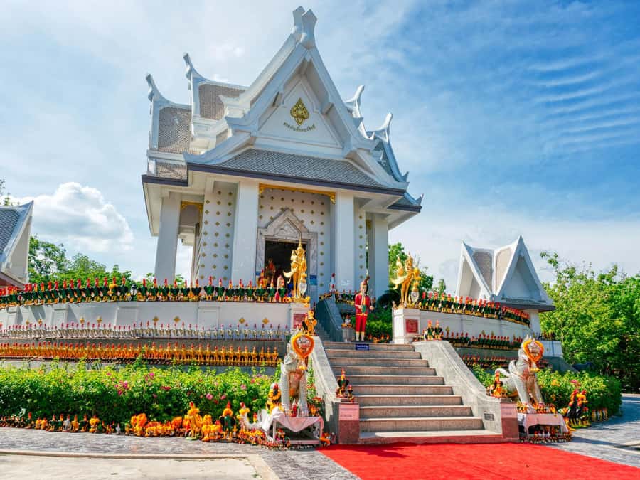 Customize Your Own Bangkok City & Surrounding Provinces Tour - Wat Benchamabophit marble + Wat Samphran dragon temple