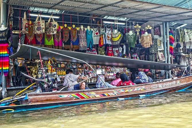 Damnoen Saduak Floating Market & Paddle Boat Adventure - Safety and comfort notes for families and mobility needs