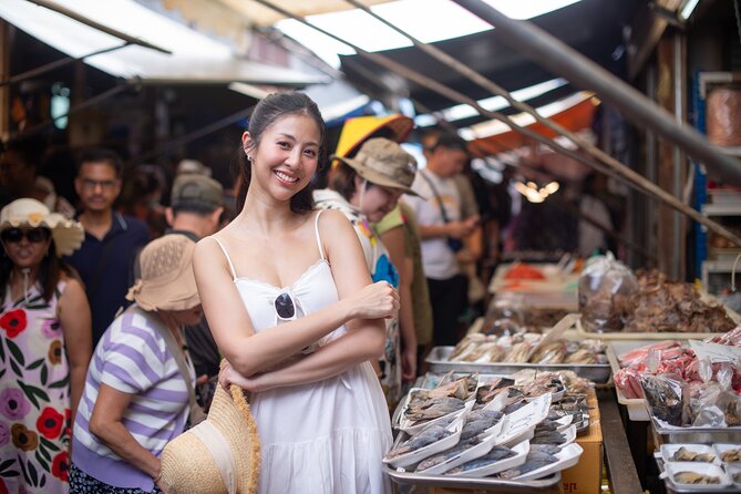 DamnoenSaduak Floating Market Michelin Food One Day Tour - Price and logistics for a day that runs from morning to late afternoon