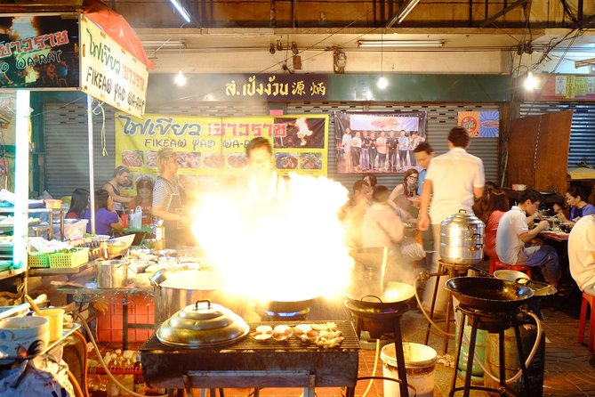 Discover Bangkok at Night 5-Hour Bike Tour with dinner - From Thian Fa Incense to Chinatown Dinner: Your Stop-by-Stop Route