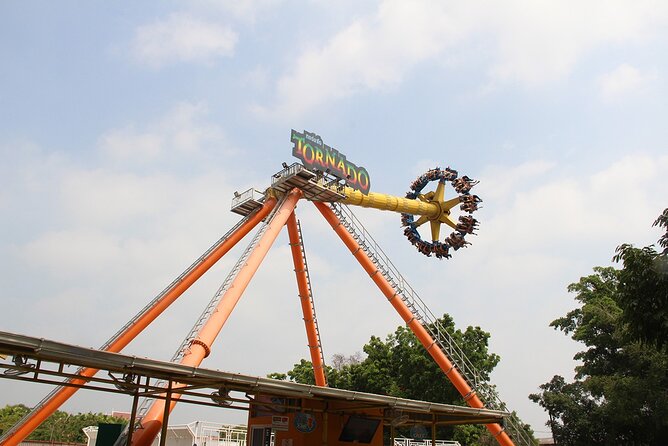 Dream World Bangkok Admission Ticket - Lunch and downtime: where optional choices can change your day