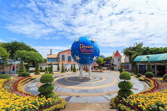 Dream World & Snow Town in Bangkok with Return Transfer & Lunch - Smart photo stops at Dream World: gardens and themed corners