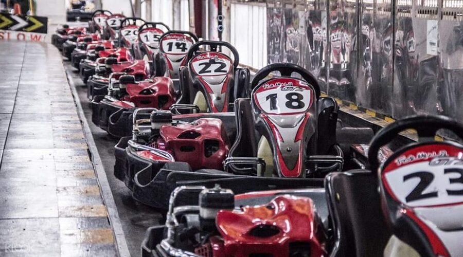 EasyKart Bangkok (RCA Plaza) : Go-Kart Racing Experience - Picking the right kart: Kid, Regular, Double Seater, Fast and height rules