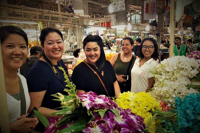 Explore Bangkok: Guided City and Temple Tour - Why an early, guided start helps in Bangkok