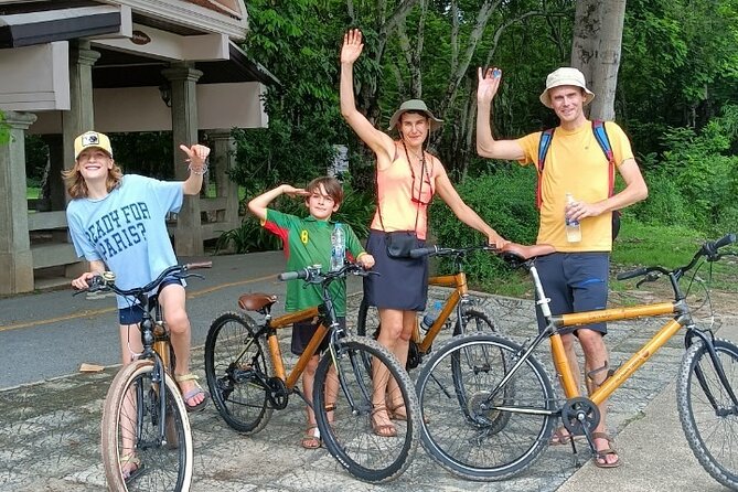 Family Bicycle Tour in the Green Oasis of Bangkok on Bamboo bikes - Stop 3: Sri Nakhon Khuean Khan Park and Botanical Garden