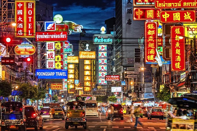 Famous Thai Street Food Tasting Experience! - Stop 4: Khao San Road to Ease Into the Senses