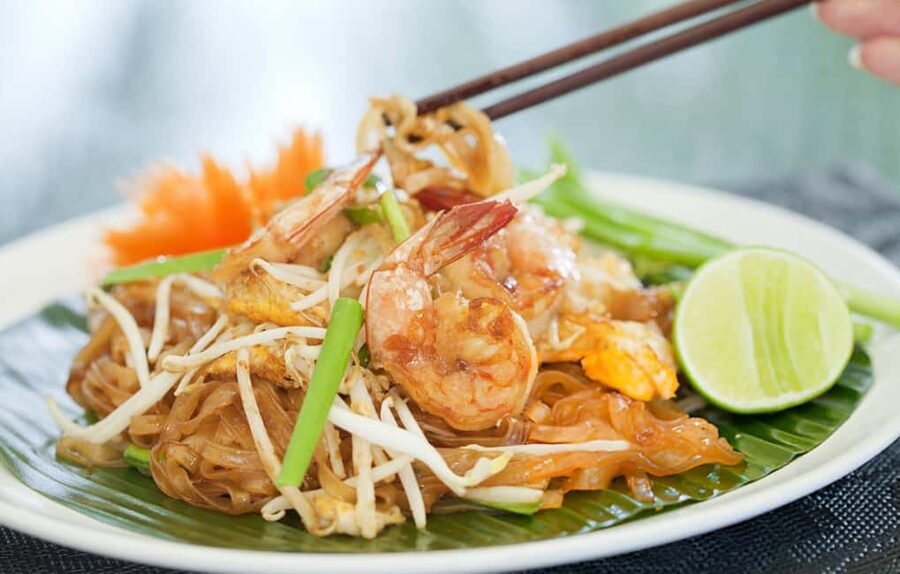 Flavors of Bangkok: Guided Food Tasting Tour with a Local - Starting point in Chinatown: China Town Hotel, on time