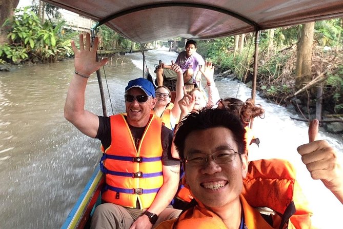 Floating and Railway Market (Optional Waterfall): Private Tour - Food and drink moments: what’s included and what you should still plan