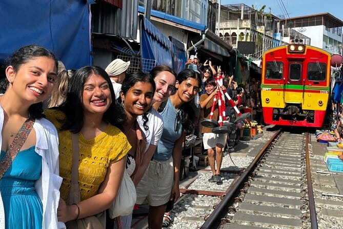 Floating and Railway Markets Private Tour - Key things I’d pay attention to