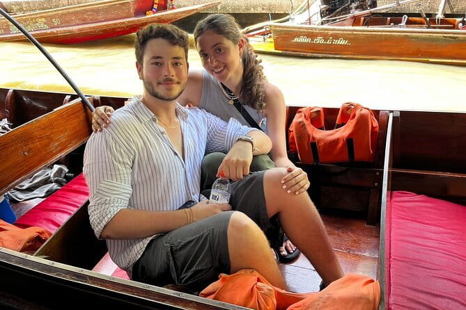 Floating and Railway Markets Private Tour - The Big Value: Two Market Worlds in One Day