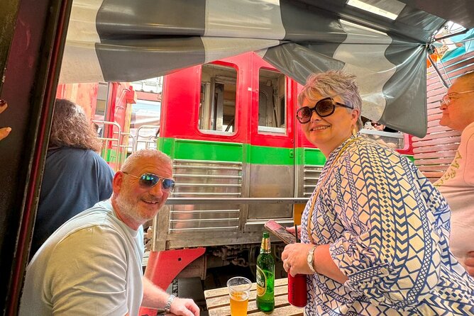 Floating Market and Railway Market Private Tour VIP Transport - What to do with lunch (since it’s not included)