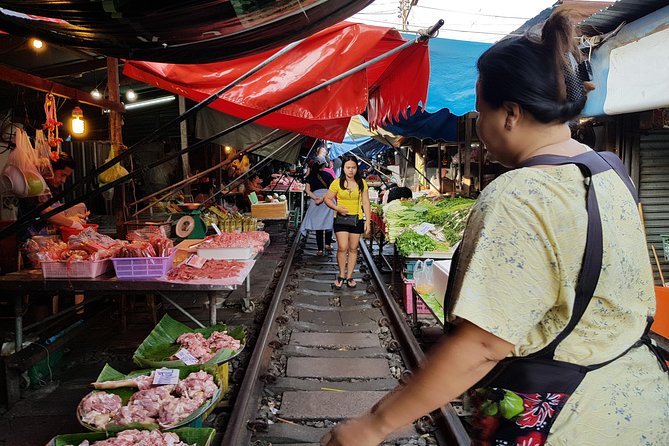 Floating Market Damnoen Saduak and Meklong Railway Market: Half Day Tour - How the 5–6 Hours Get Used (and Why You Can Feel Rushed)