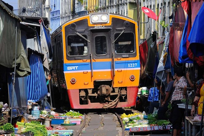 Floating Market Damnoen Saduak and Meklong Railway Market: Half Day Tour - Leaving at 7:00 am: Why the Start Time Matters