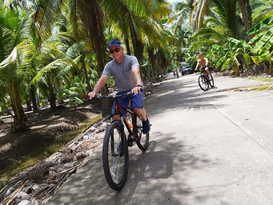 Floating Market Full-Day Bicycle Tour from Bangkok - The real pacing: how this 8-hour day adds up