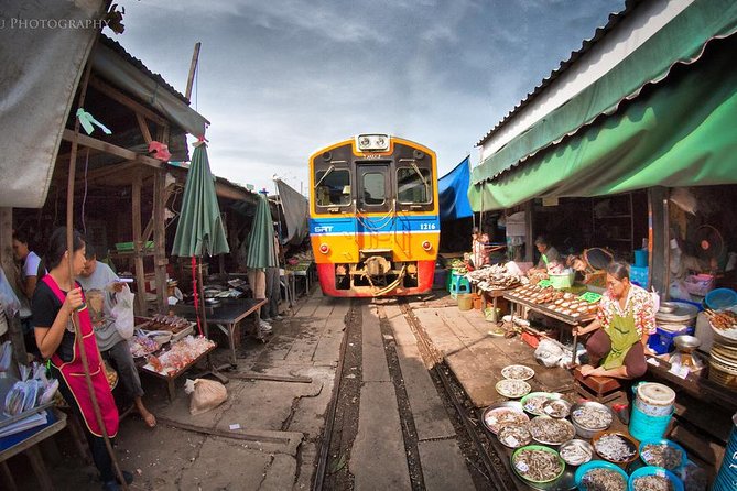 Floating Market & Railway Market Bangkok - Price and value: when $25 is a great deal and $80 isn’t