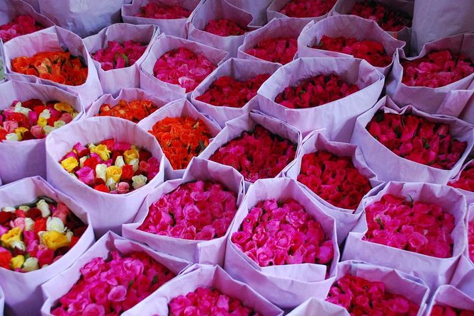 Floating Market - Train Market - Flower Market and China Town - Chinatown Bangkok for About an Hour: Street Markets, Shop Houses, and Gold Stores