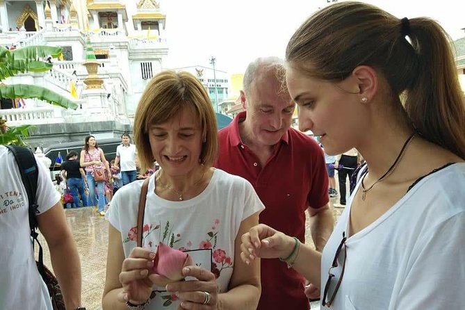 Flower Market & Floral Art: Multilingual Private Tour [EN/others] - Starting at Pak Khlong Flower Talat, Bangkok’s big flower market