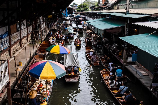Free discovery of Bangkok with your private English-speaking guide - Stops with free admission wins: Wat Arun, Chinatown, Khaosan, Pak Khlong