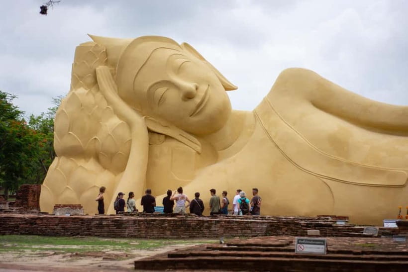 From Bangkok: Affordable Ayutthaya Highlights Tour - Wat Phra Si Sanphet’s Royal Chedis and Palace-Ground Atmosphere