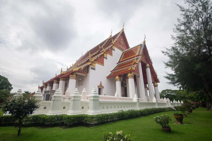 From Bangkok: Affordable Ayutthaya Highlights Tour - Wat Mahathat: The Buddha Head in Tree Roots
