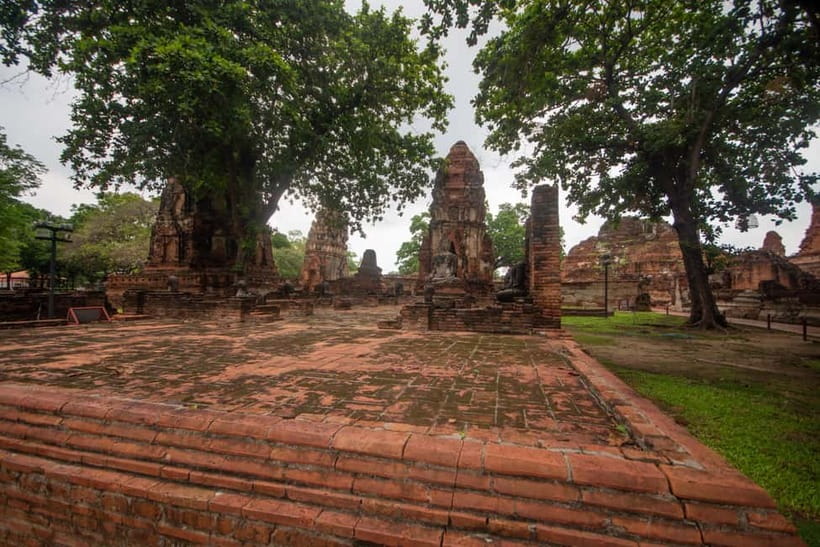 From Bangkok: Affordable Ayutthaya Highlights Tour - Guide, Language, and Group Experience (Mindy Can Be a Bonus)