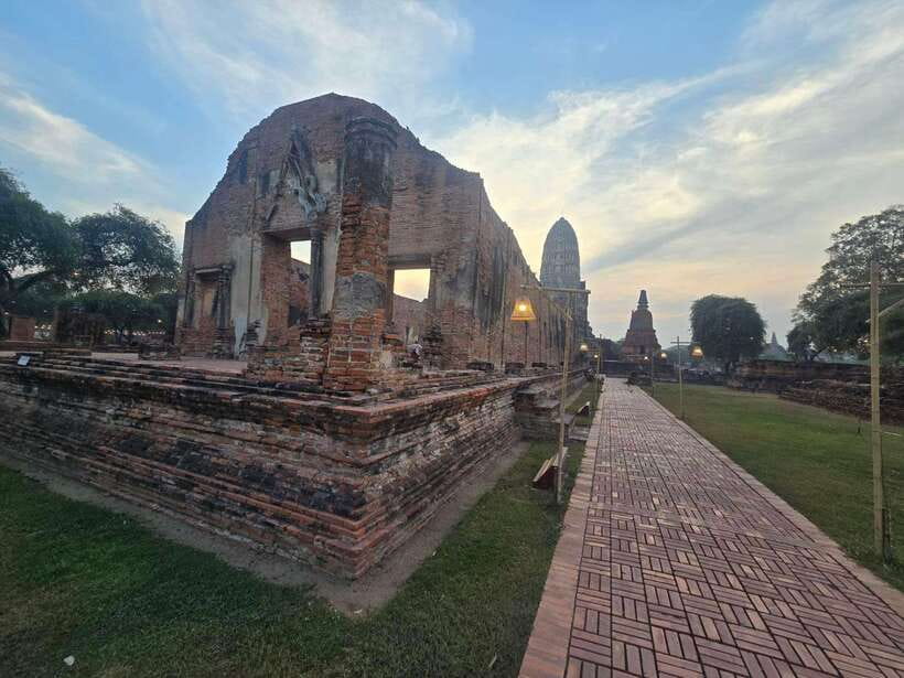 From Bangkok: Ayutthaya Afternoon Tour with Boat & Tuk-Tuk - Ayutthaya Historical Park break: photos, shopping, and doing your own thing