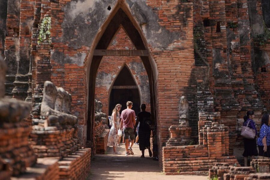 From Bangkok: Ayutthaya Historical Day Tour by Bus - Guide Quality and Group Pace: The One Risk Worth Mentioning