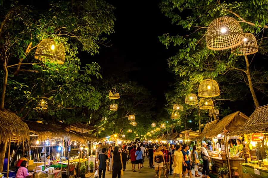From Bangkok:Ayutthaya Night Temples&Market with local Snack - Wat Mahathat: the tree-root Buddha head at night