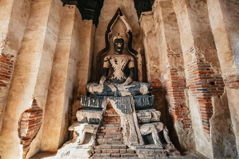 From Bangkok: Ayutthaya Temples Guided Tour with Lunch - Bangkok Pickup, Air-Conditioned Comfort, and MBK Drop-Off Reality