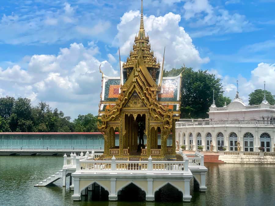 From Bangkok: Ayutthaya Temples Tour with Bang Pa-In Palace - Price and group value: what $160 gets you for up to three