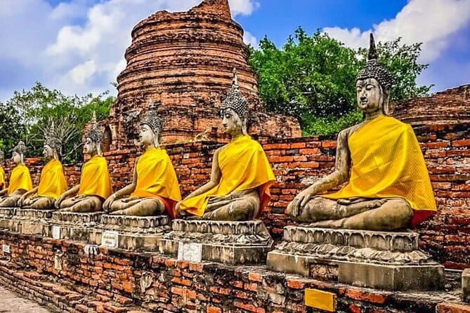 From Bangkok: Ayutthaya UNESCO Heritage Park and Temples Tour - Small-group touring with Peak or Betty: why the guide matters