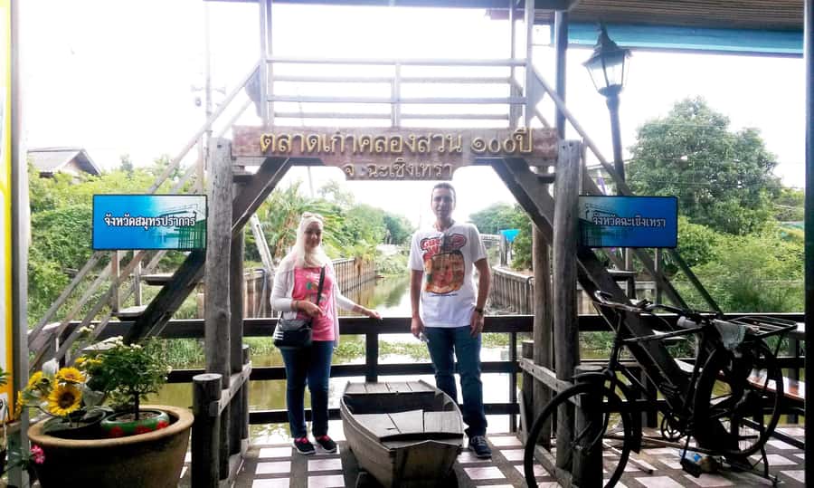 From Bangkok: Chachoengsao Tour and Bang Pakong River Cruise - What to wear and bring for temples plus boat time