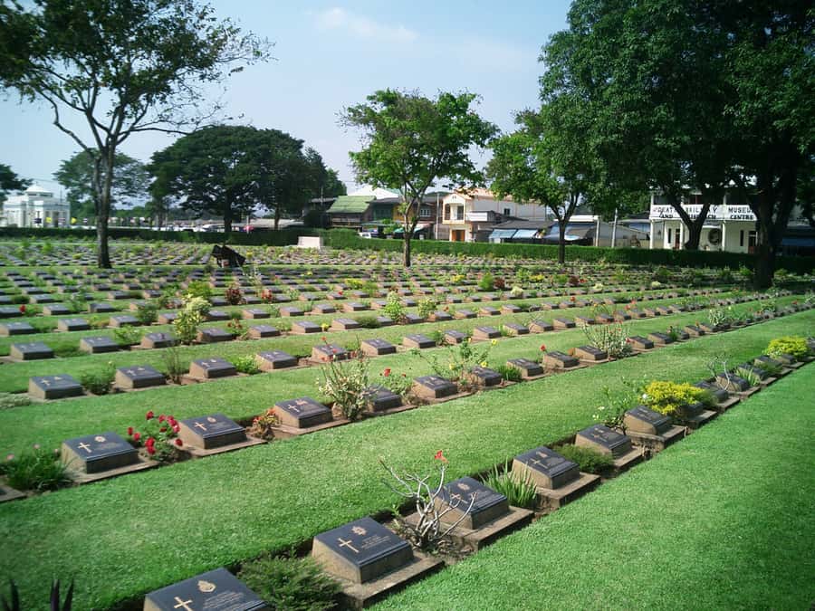 From Bangkok: Death Railway & River Kwai Bridge Private Tour - Tham Kra Sae Cave stop: a short reset between heavy places