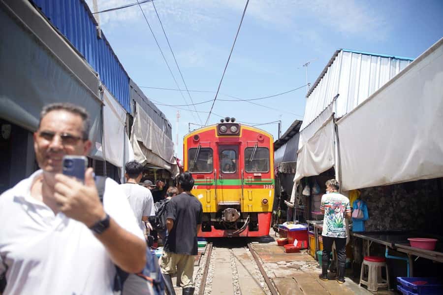 From Bangkok: Floating Market and Ayutthaya Guided Day Tour - Key takeaways before you go